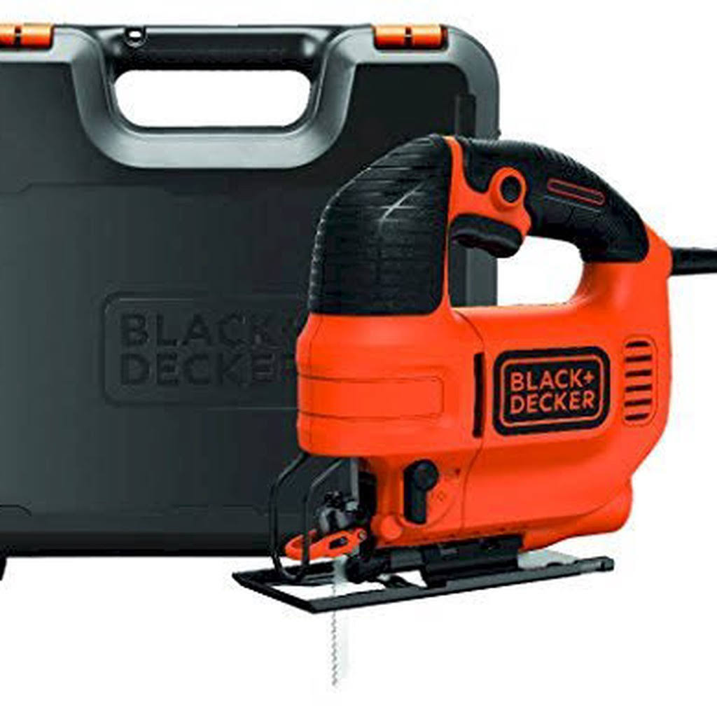 Black and Decker Sierra Pendulum Swing 480W + Briefcase L349