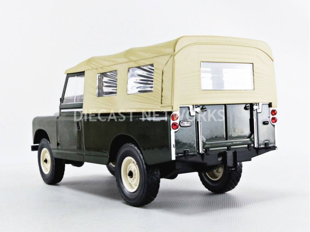 Land Rover 109 Pick Up Serie II 1/18 Green R784088