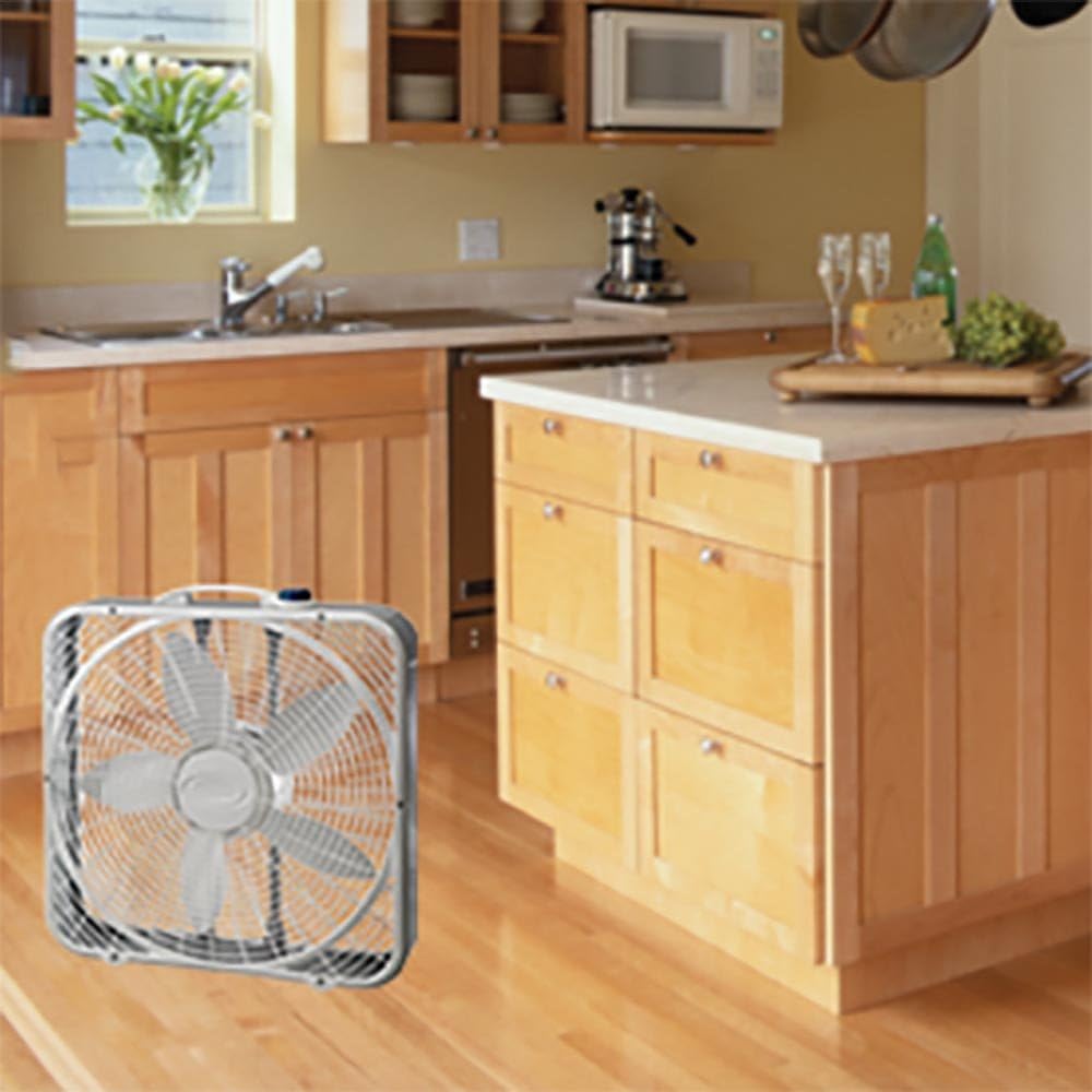 White 20" 3-Speed Box Fan B341382