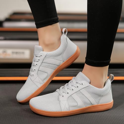 Wide Toe Box Minimalist Sneaker B38433