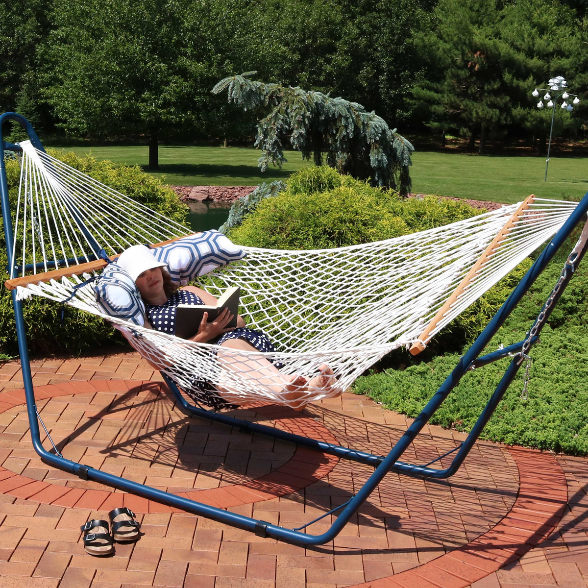 White Polyester Rope Hammock with Pillow C285107