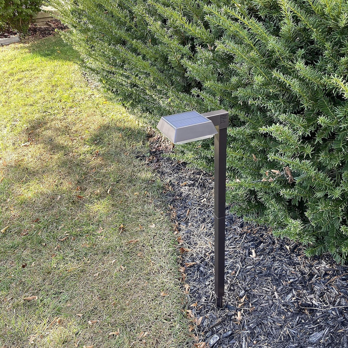 Solar Pathway Lights 300 lumens 4 Pack W1605