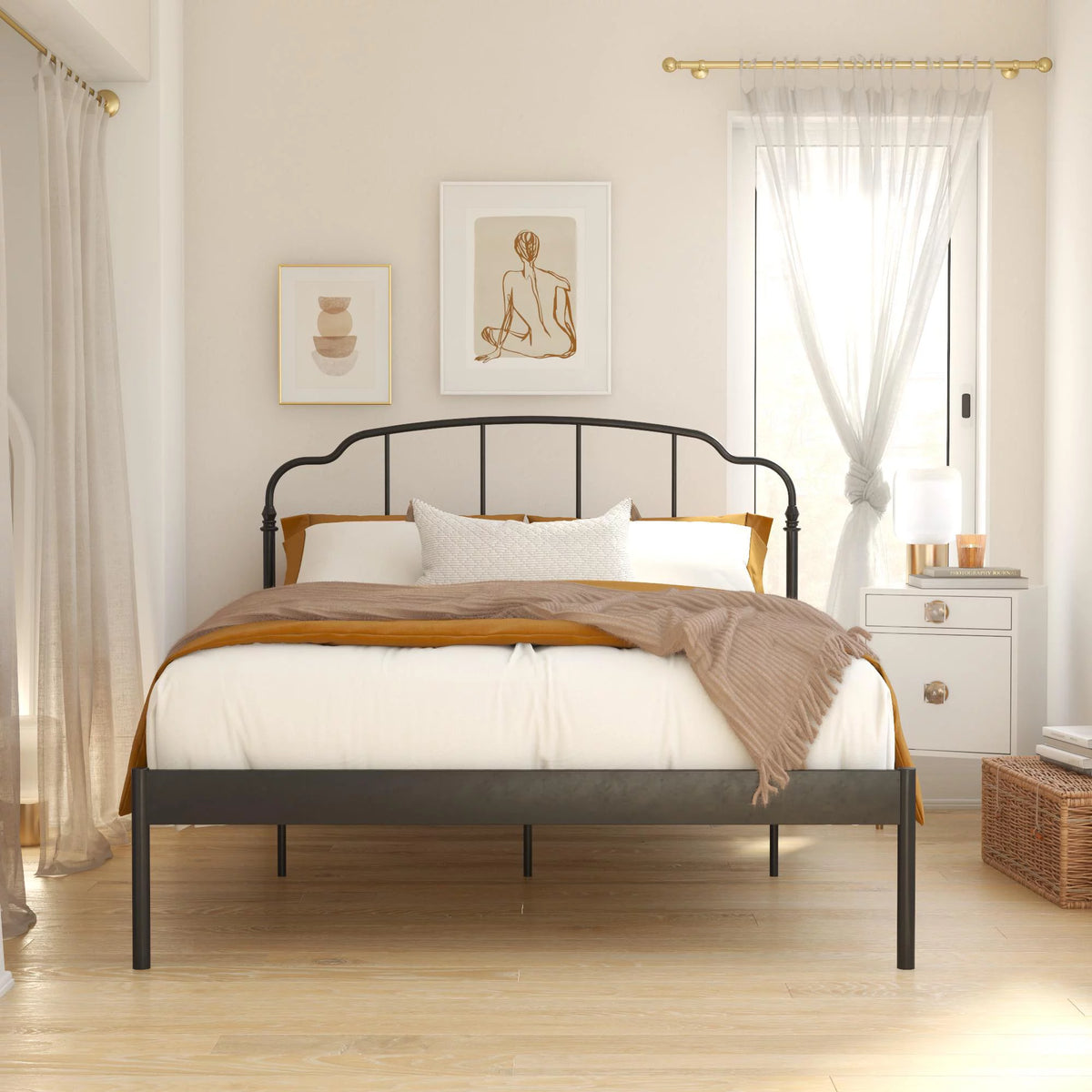Queen Black Metal Bed J42231