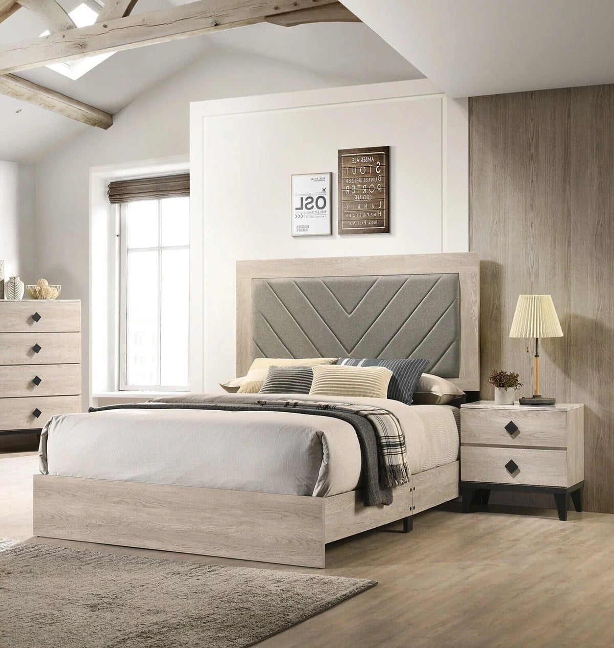 King Size Bed and 2 Nightstands Cream Wooden Tufted Headboard 3pc Set Z640