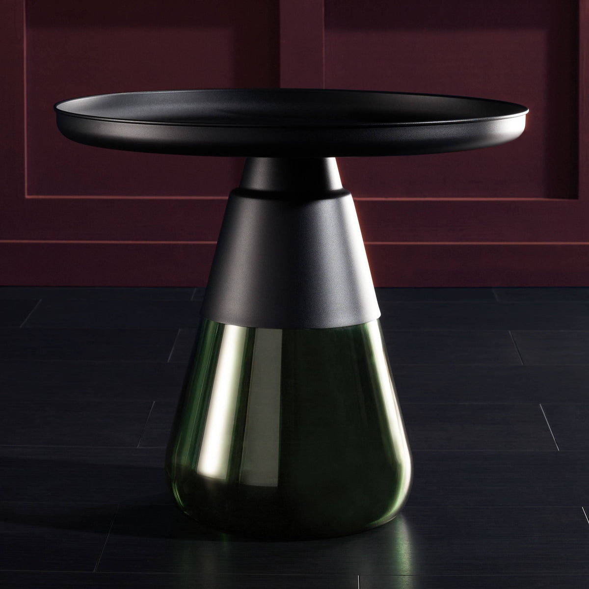 Black & Green Glass Base Table J66171
