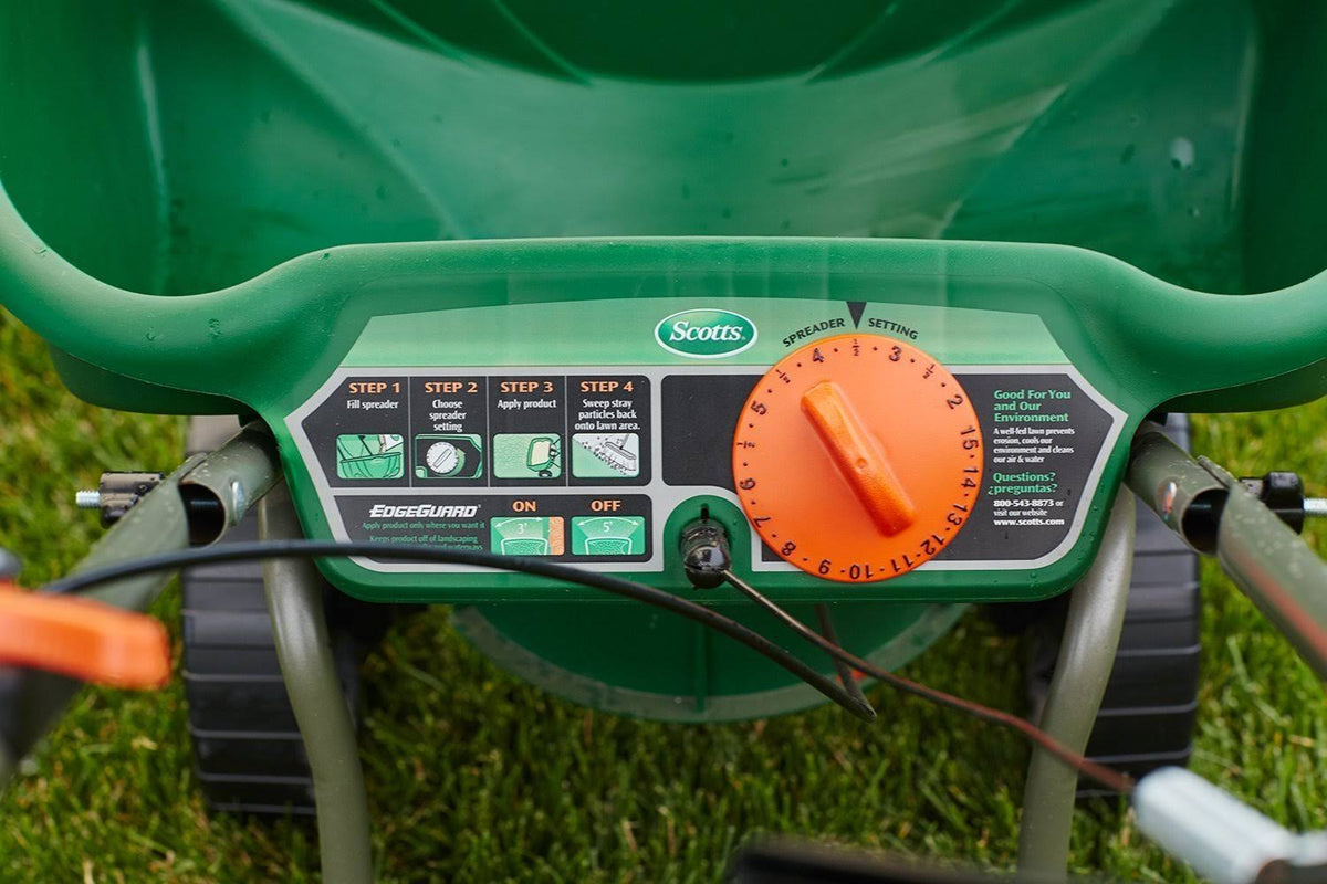 Broadcast Spreader A383406