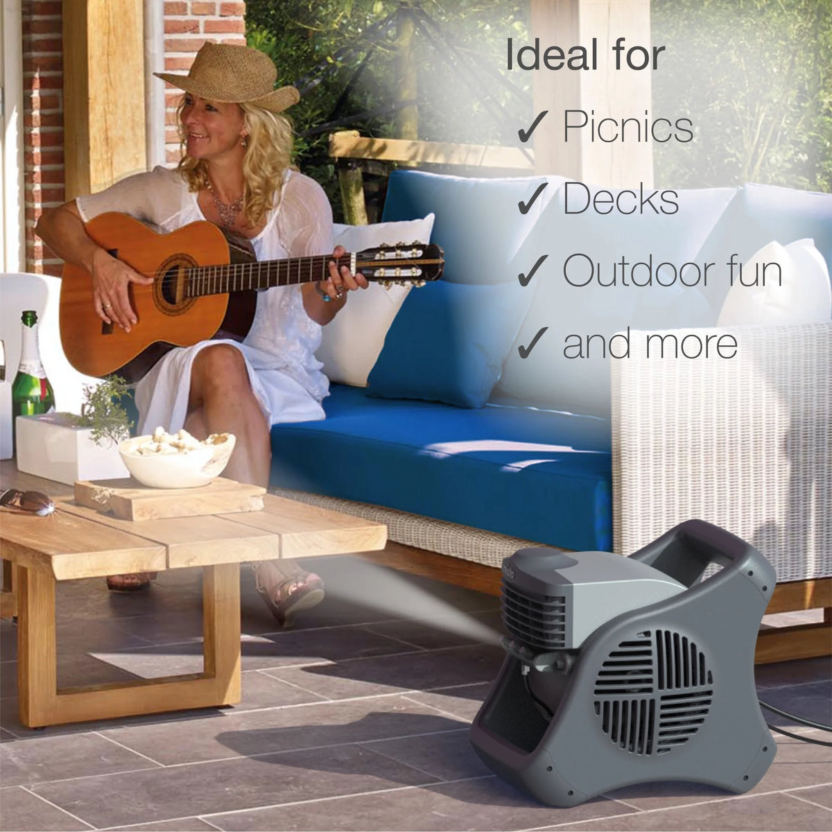 15" Outdoor Misting Fan with 3 Speeds, Black B700