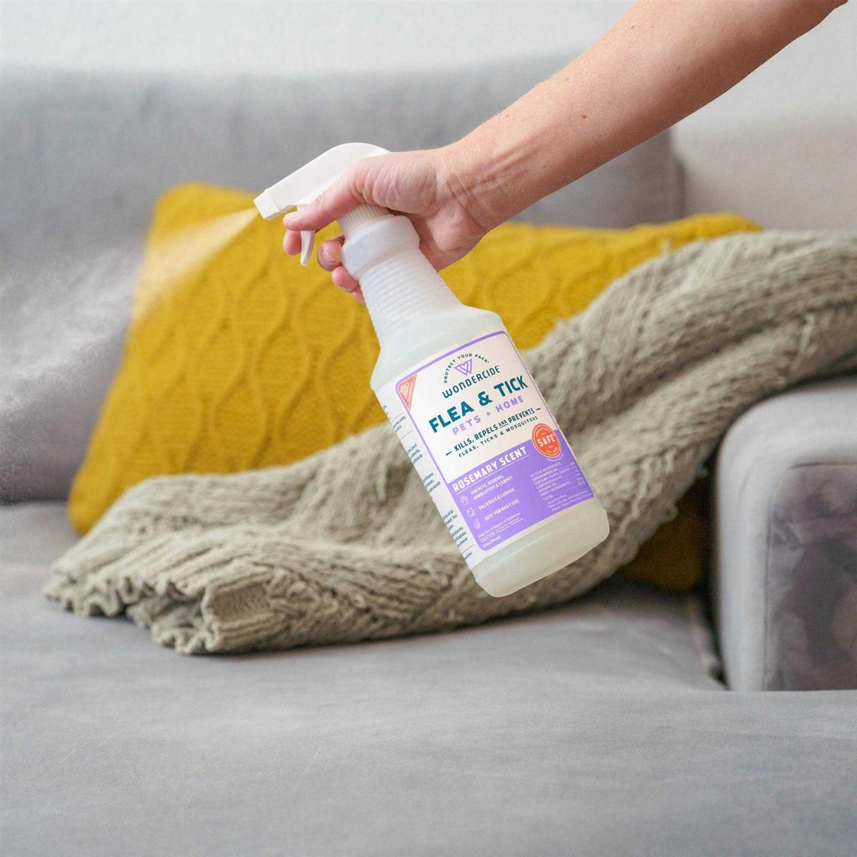 Flea Tick Spray for Pets N122