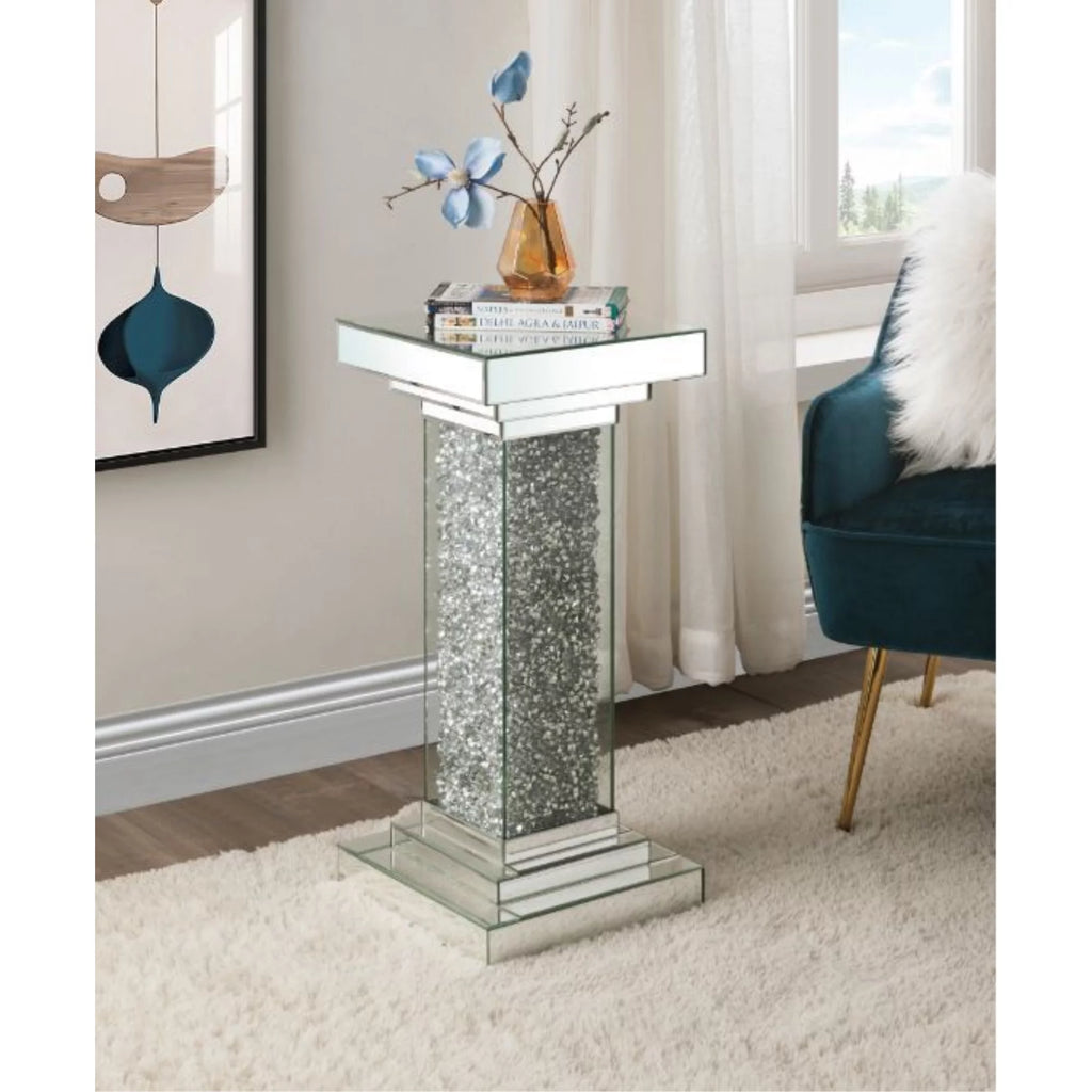 Mirrored Faux Diamonds Pedestal L99506