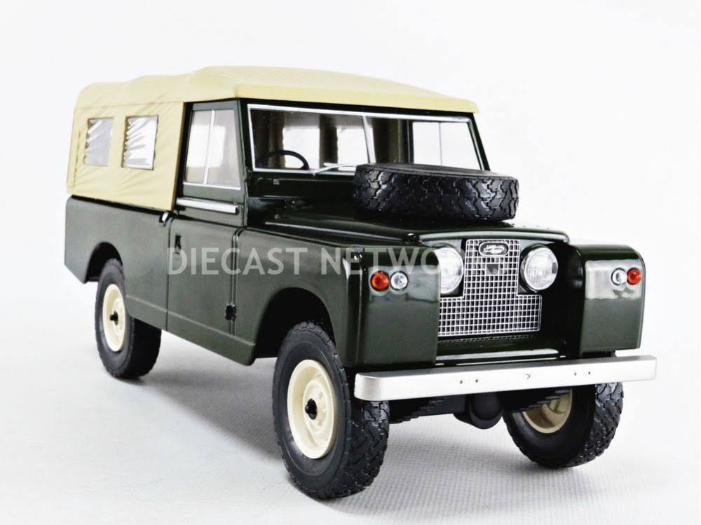 Land Rover 109 Pick Up Serie II 1/18 Green R784088