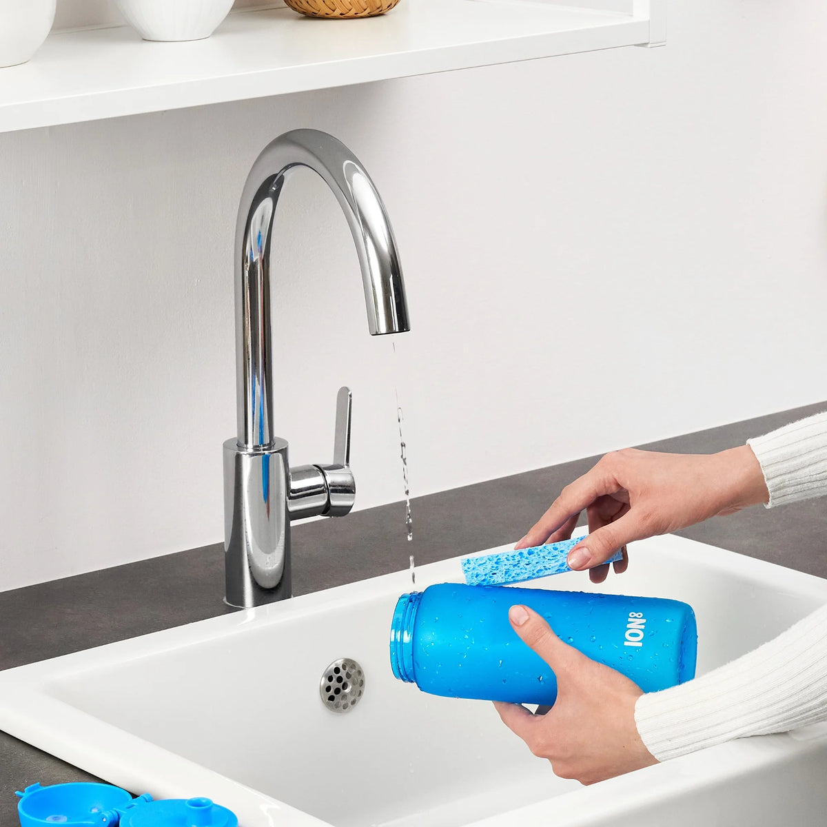 Blue 750ml Leak Proof Sports Water Bottle U90612