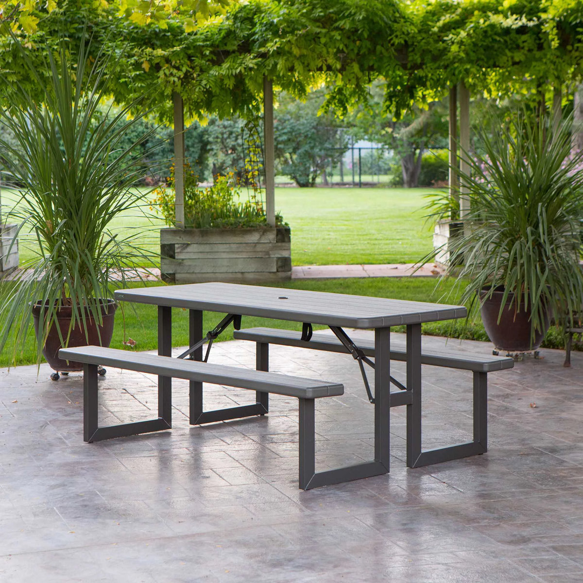 6-Foot Folding Picnic Table T689