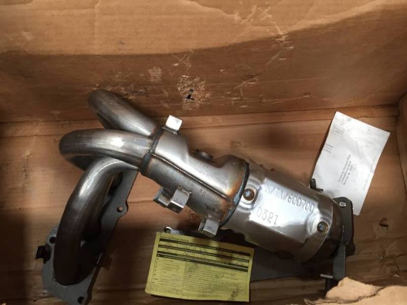 Catalytic Converter with Manifold W149541