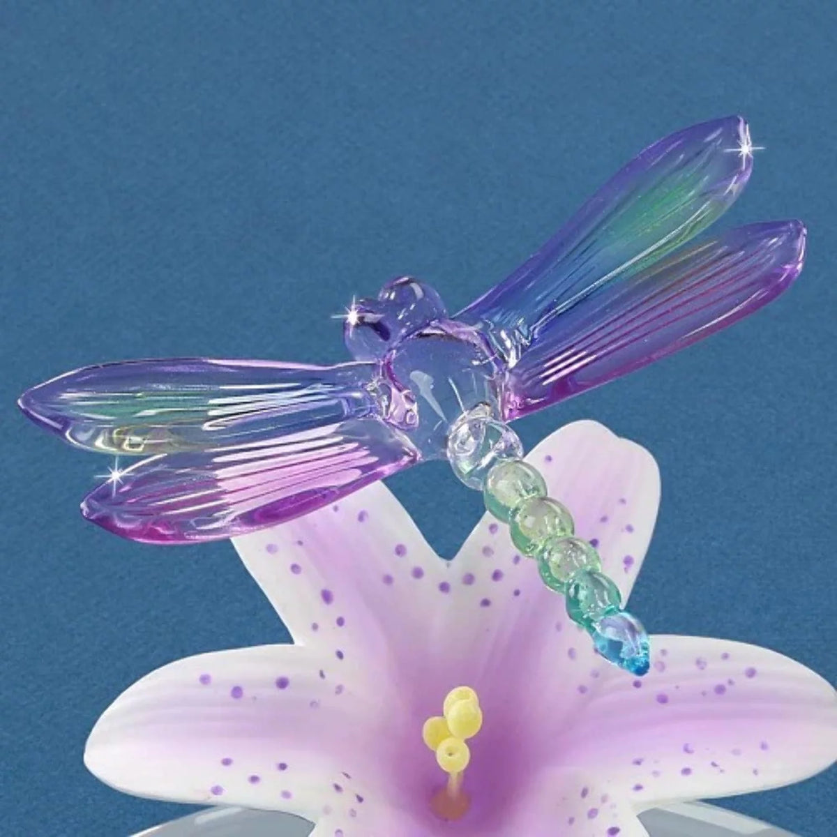 Lavender Lily D96286