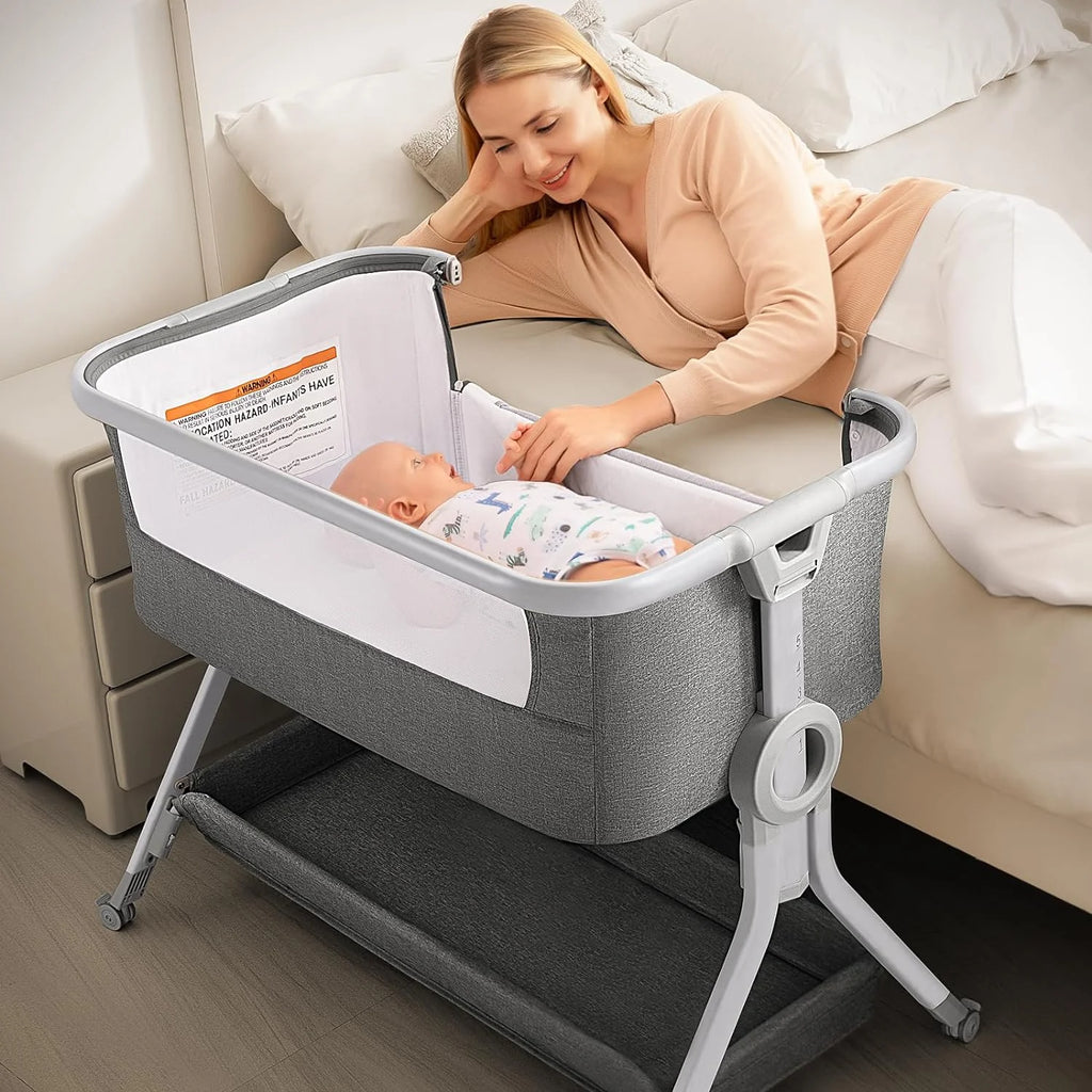 3 in 1 Baby Bassinet Bedside Sleeper with Mattress T96934