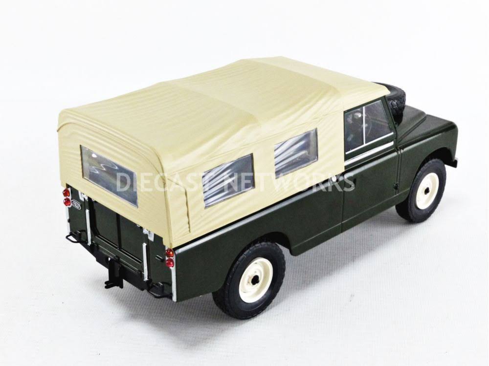 Land Rover 109 Pick Up Serie II 1/18 Green R784088