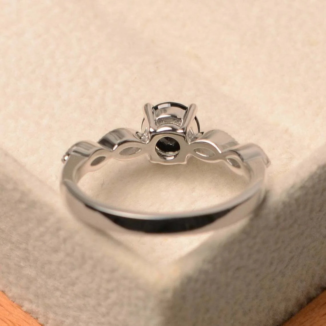 925 Sterling Silver Black Onyx Engagement Ring V1508