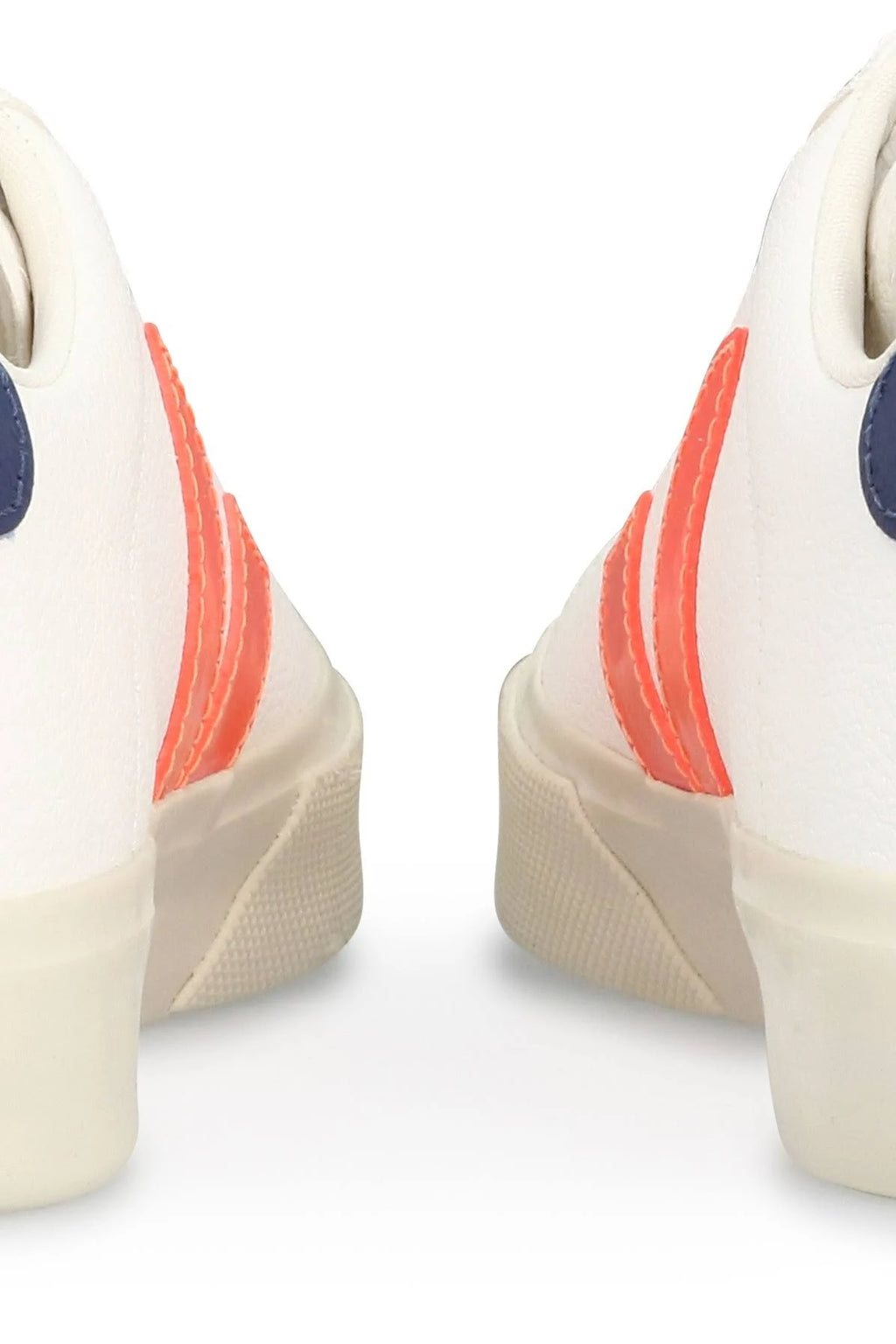 Extra White Chromefree Sneakers V33427