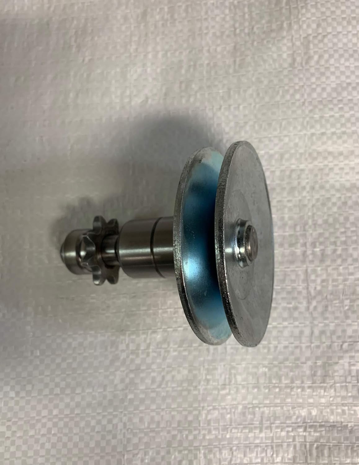 Jack Shaft W/Pulley & Sprocket for 20"-25" Mower Q536